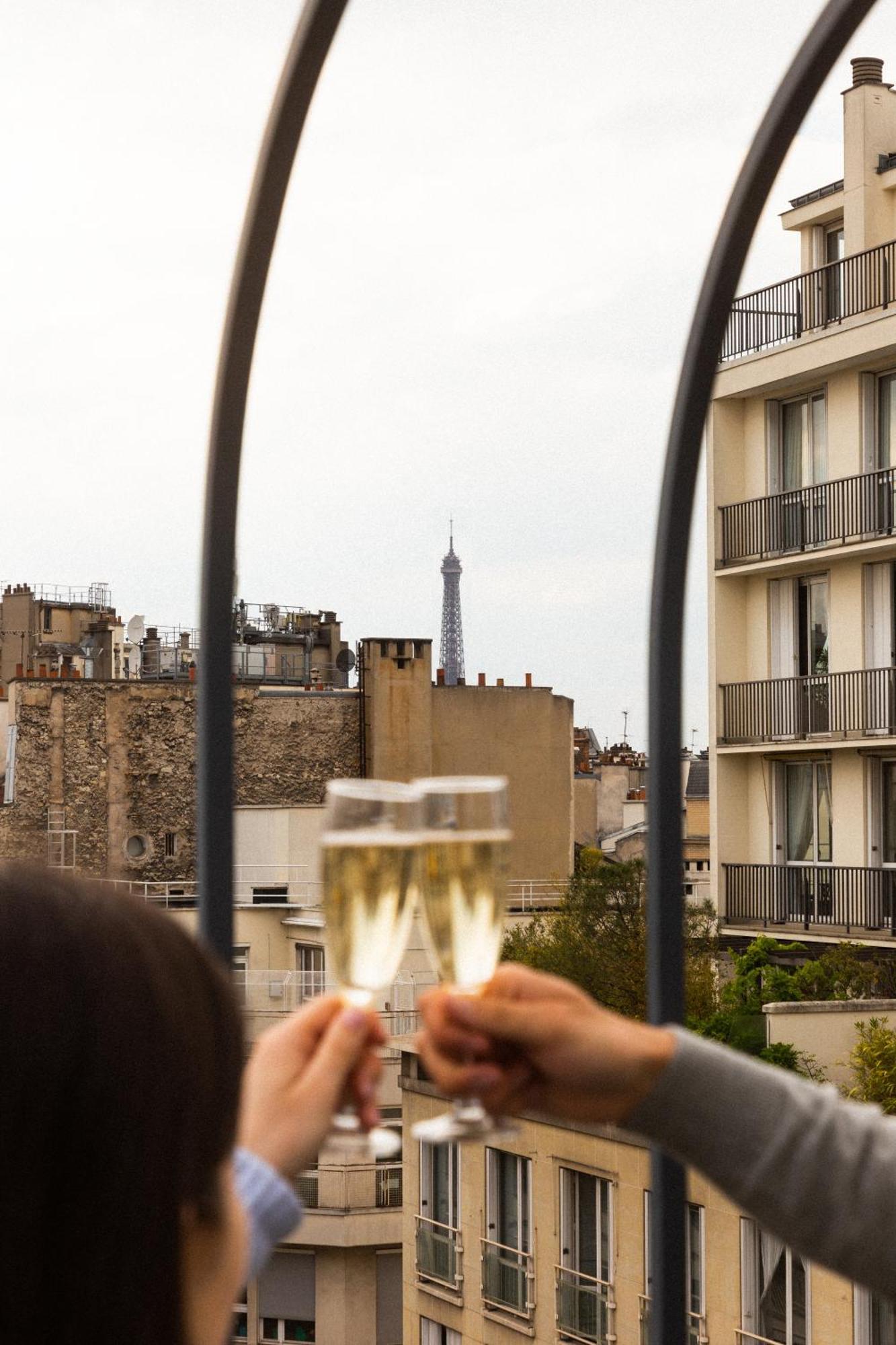 Bonsoir Madame Hotel Paris Exterior photo